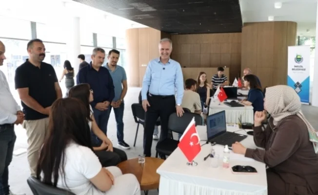 İnegöl Belediyesi öğrencilerin yanında