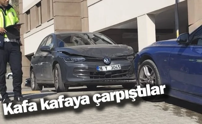 Kafa kafaya çarpıştılar
