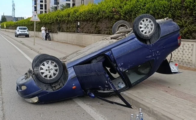 Önündeki araca çarpmamak için ...