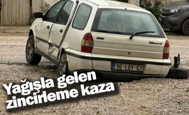 Yağışla gelen zincirleme kaza