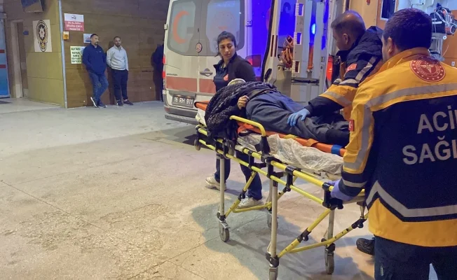 İnegöl'de halk otobüsünün çarptığı yaya yaralandı