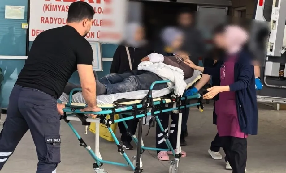 Elini makineye kaptırdı