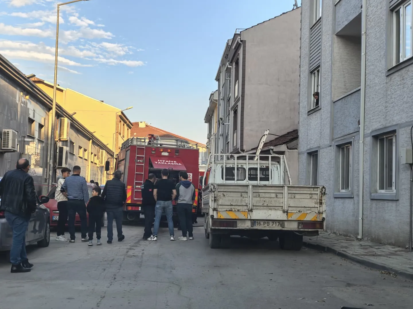 Çatı yangını korkuttu