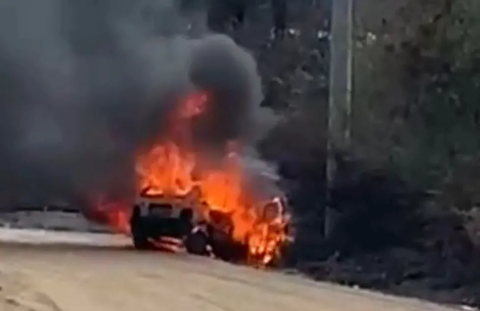 Seyir halinde alev aldı