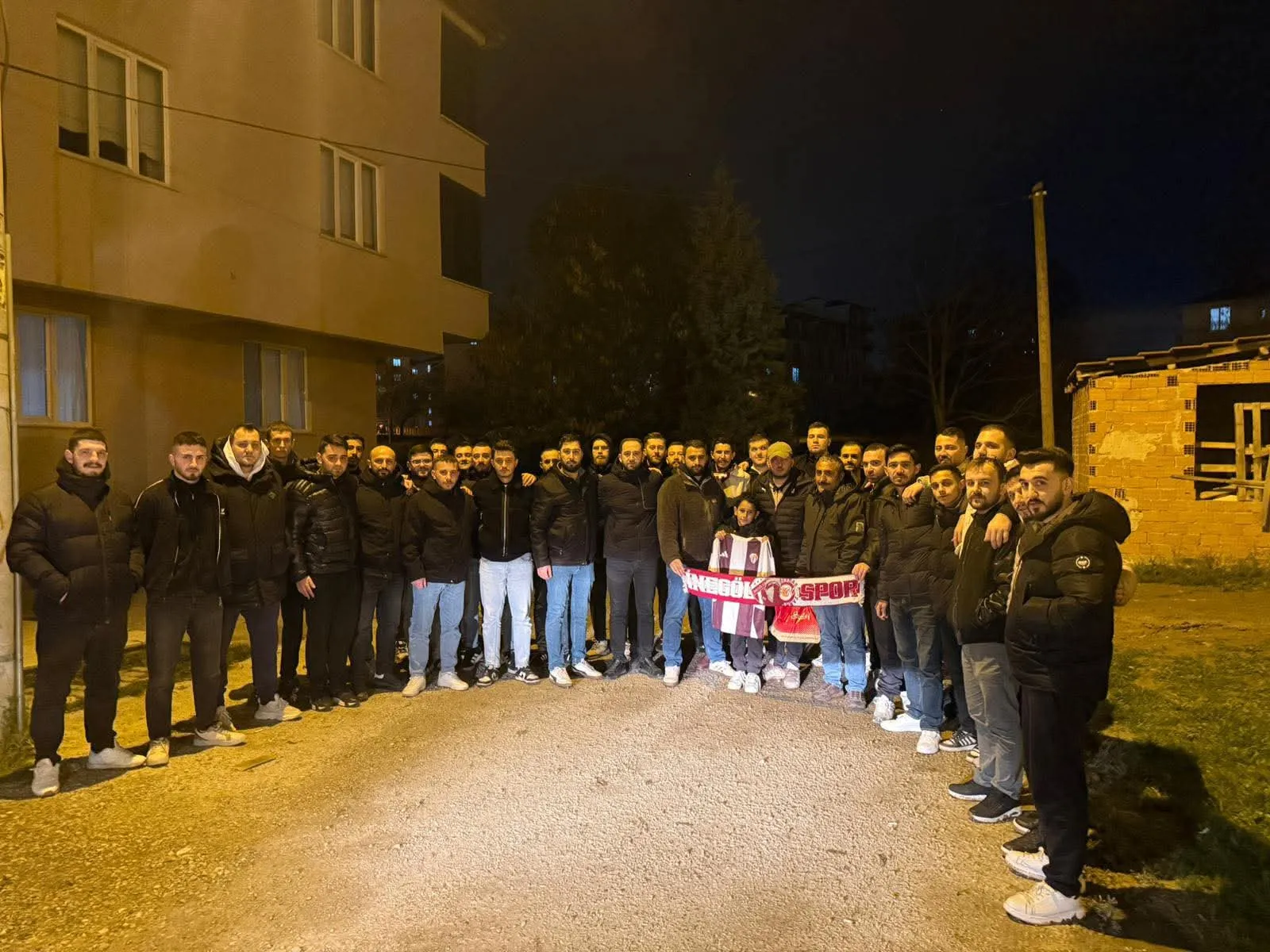 İnegölspor taraftarından Muhammed'e moral