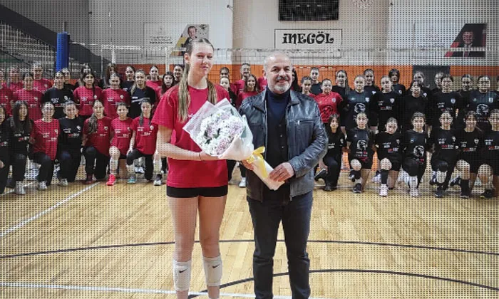 İnegöllü Voleybolcu İnci Günay Galatasaray’a Transfer Oldu
