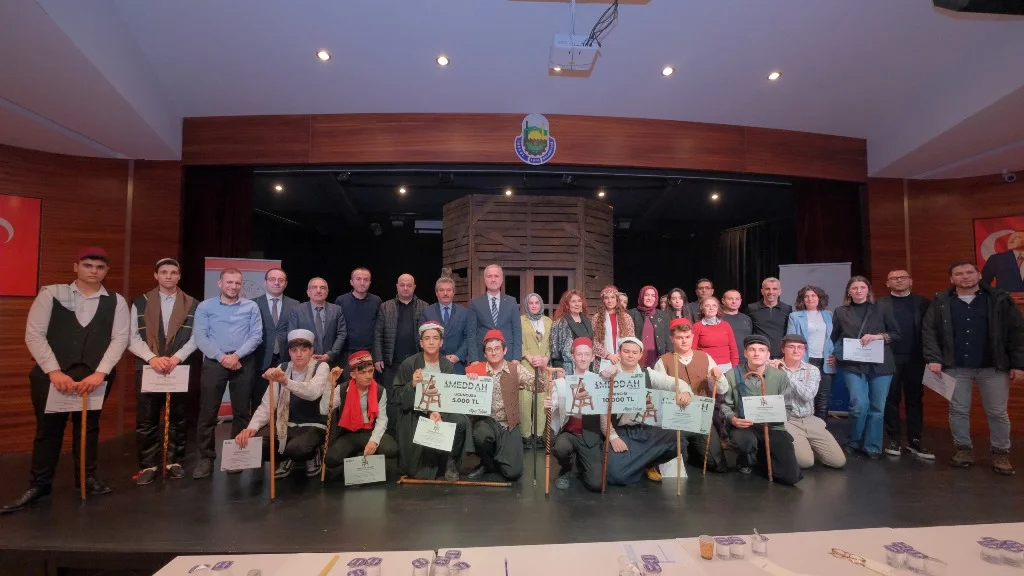 İnegöl’de Genç Meddahlar Sahne Aldı