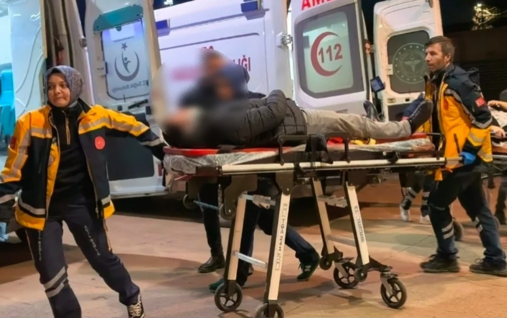 Karşıdan karşıya geçmek isterken...