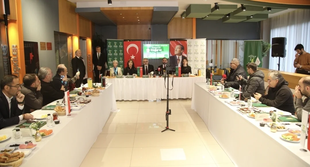 Doğa Koleji Merkez Yönetimi İnegöl'de Eğitim Vizyonunu Ve Başarılarını Paylaştı