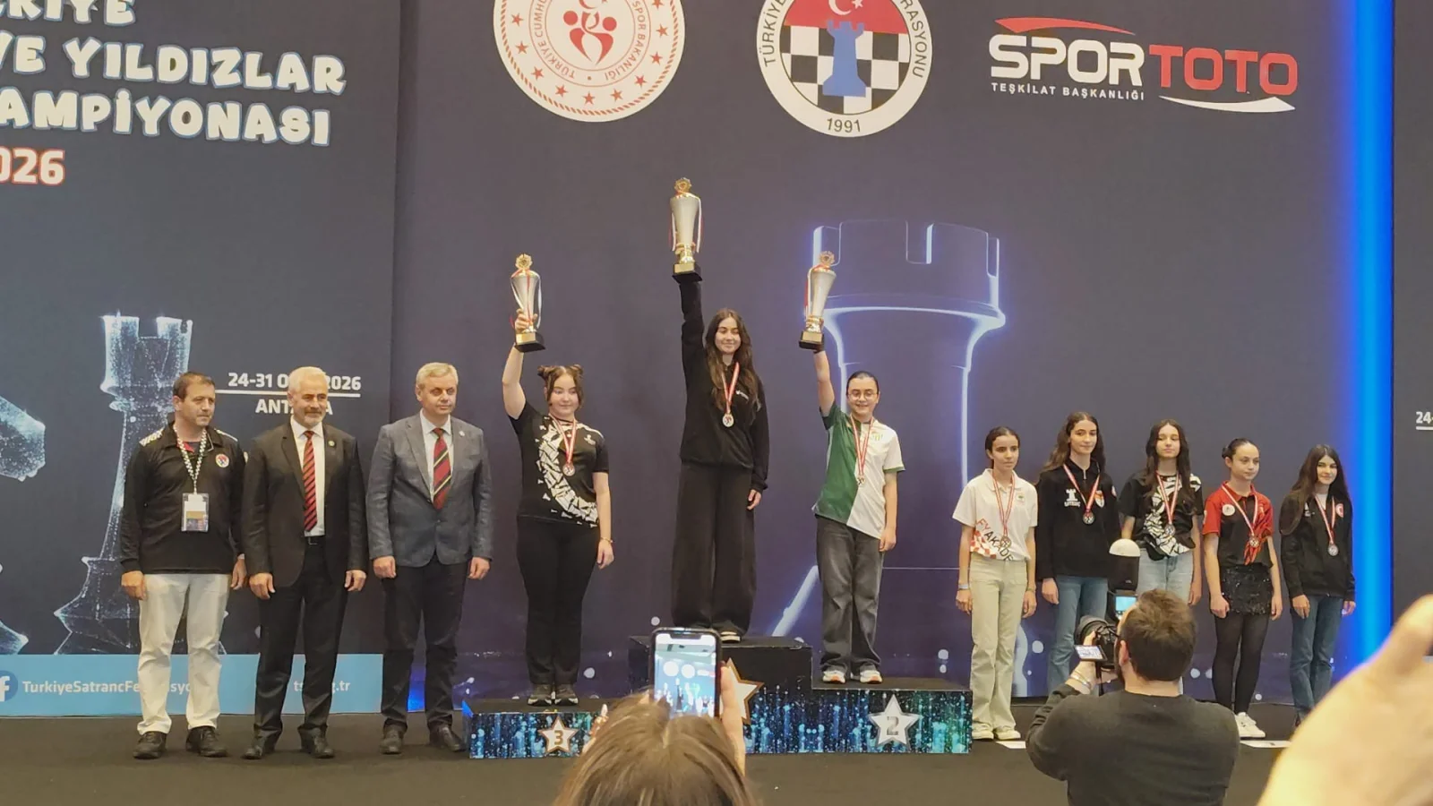Zeynep Sönmez  Türkiye ikincisi oldu