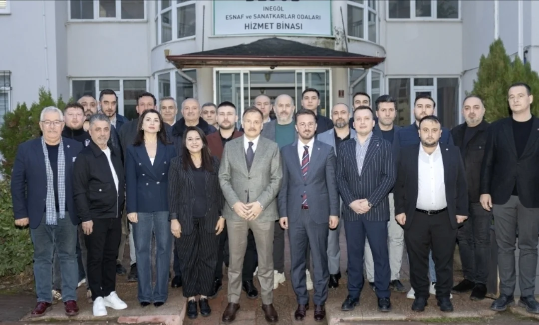 Çavuşoğlu’ndan Altuntepe ve ekibine tebrik ziyareti