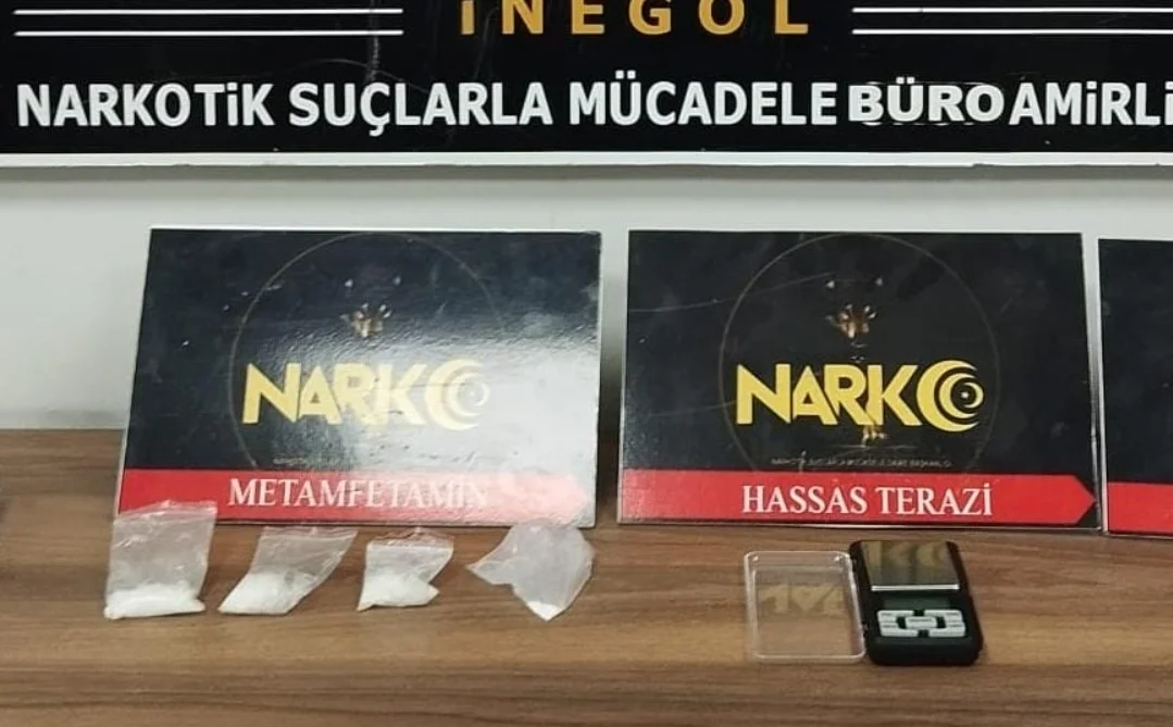 Zehir tacirleri kıskıvrak yakalandı