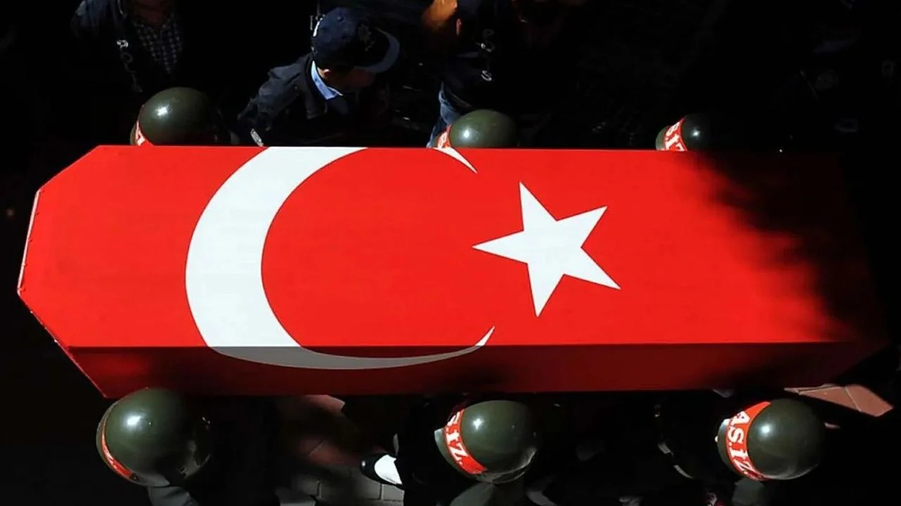 Balıkesir’de F-16 savaş uçağı düştü, pilot şehit oldu