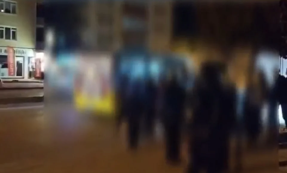 İnegöl'de trafikte gergin anlar amatör kameraya yansıdı