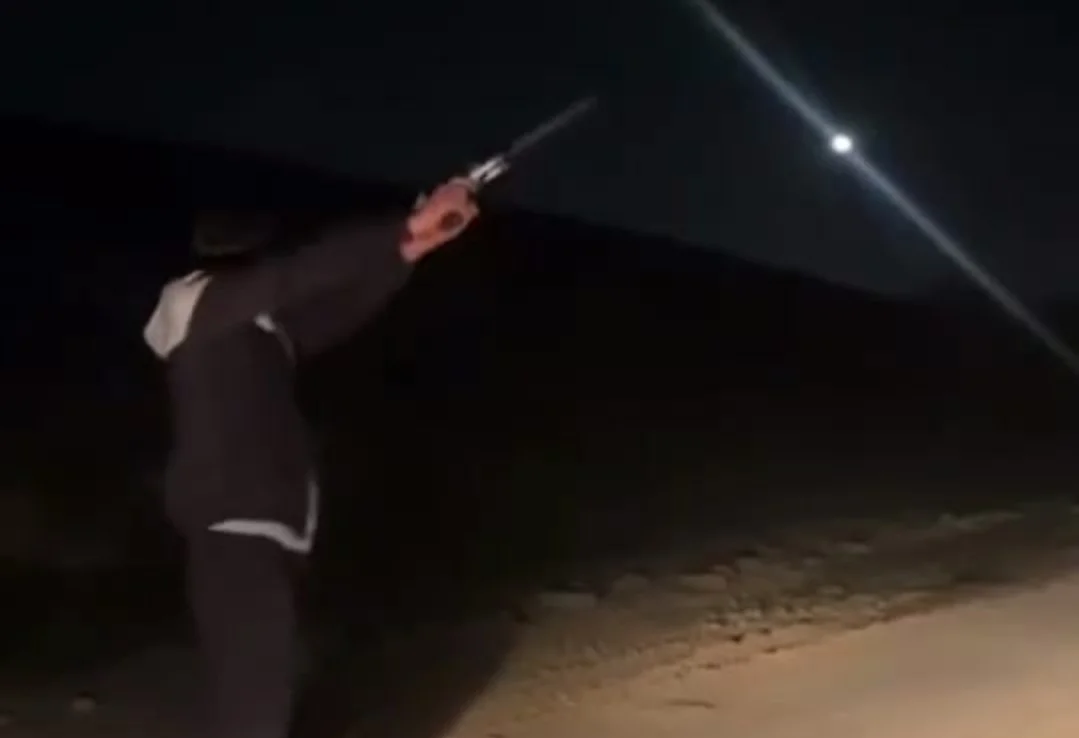 Havaya ateş ettiği anları sosyal medyada paylaşınca...