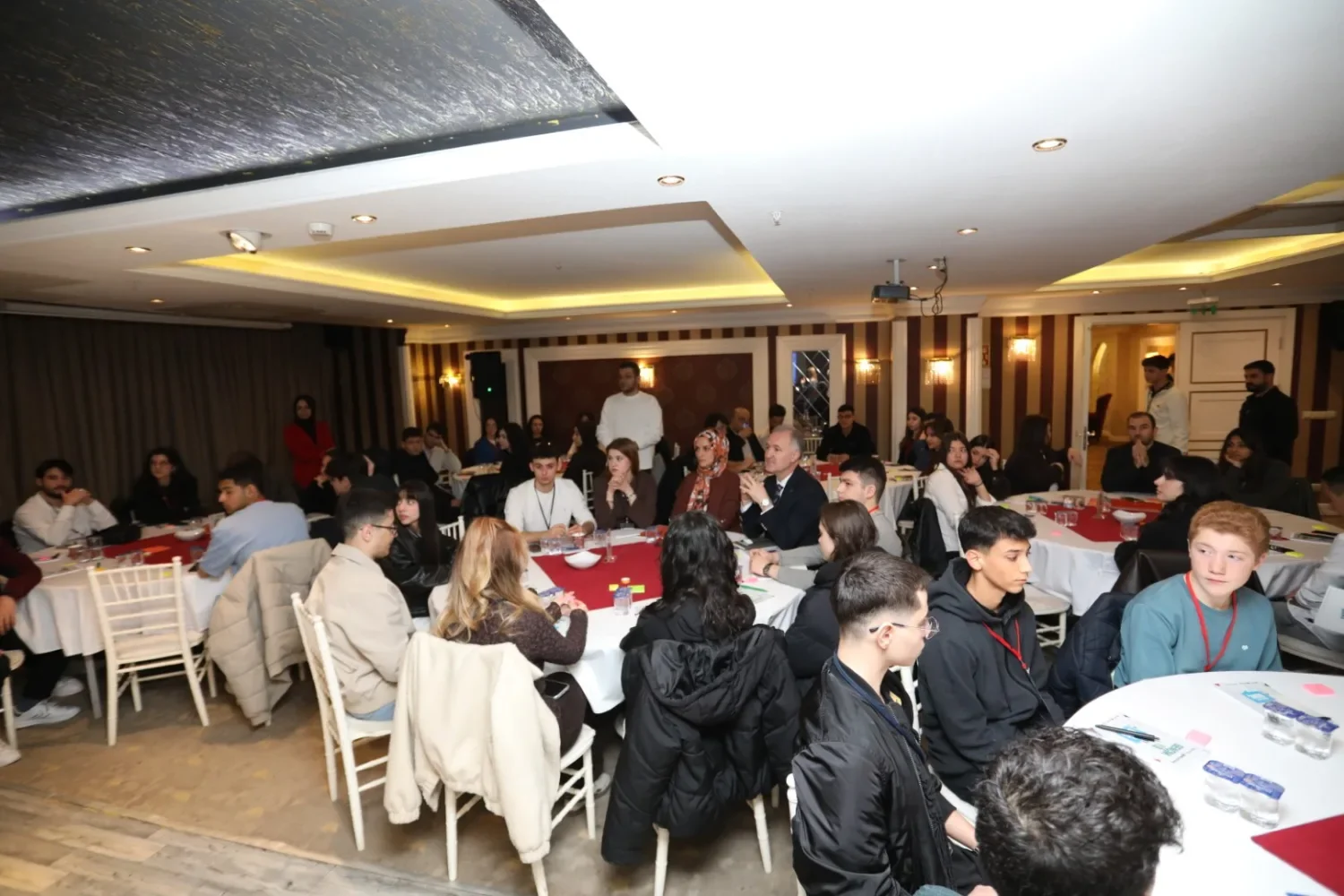 İnegöl’de Söz Gençlerin