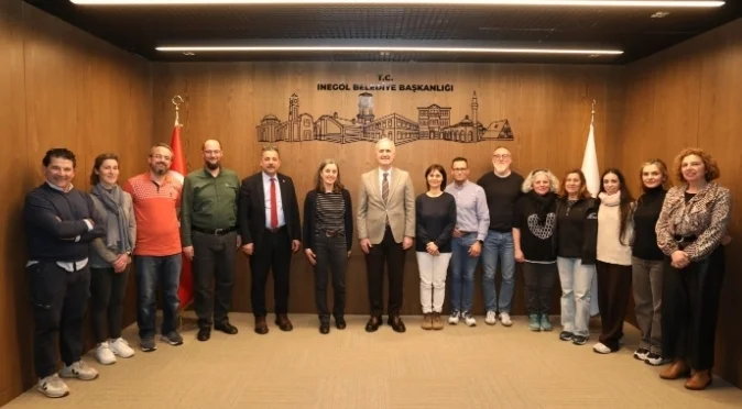 İspanyol Misafirlerden İnegöl’ün Nöbetçi Kitaphanelerine Tam Not