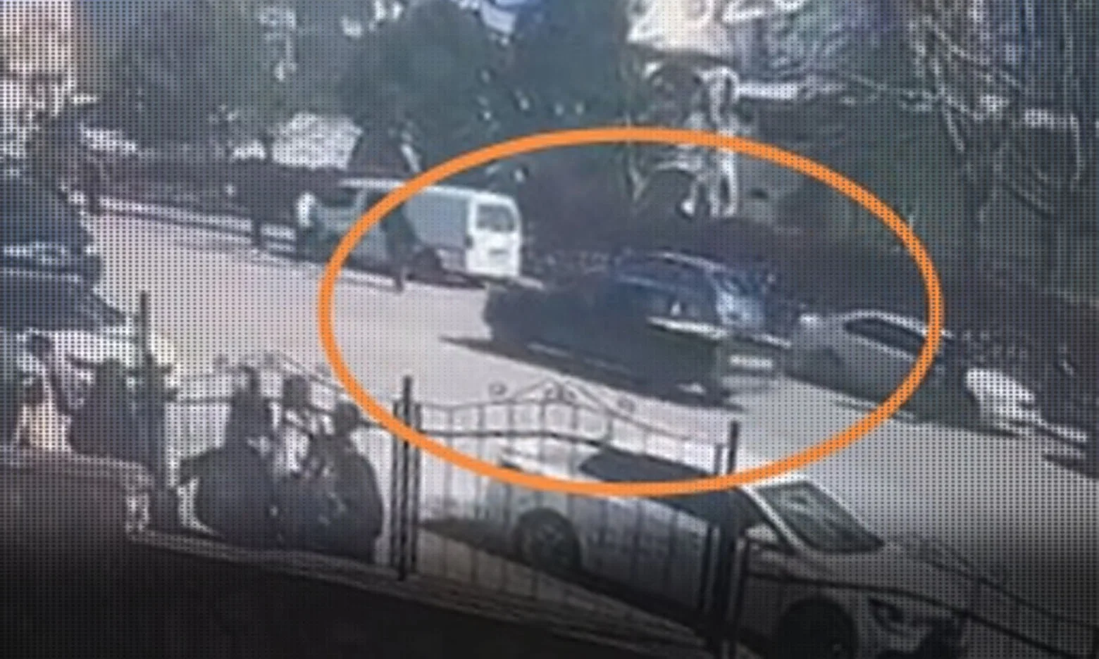 İnegöl'de drift atan sürücünün yayaya çarpma anı kamerada