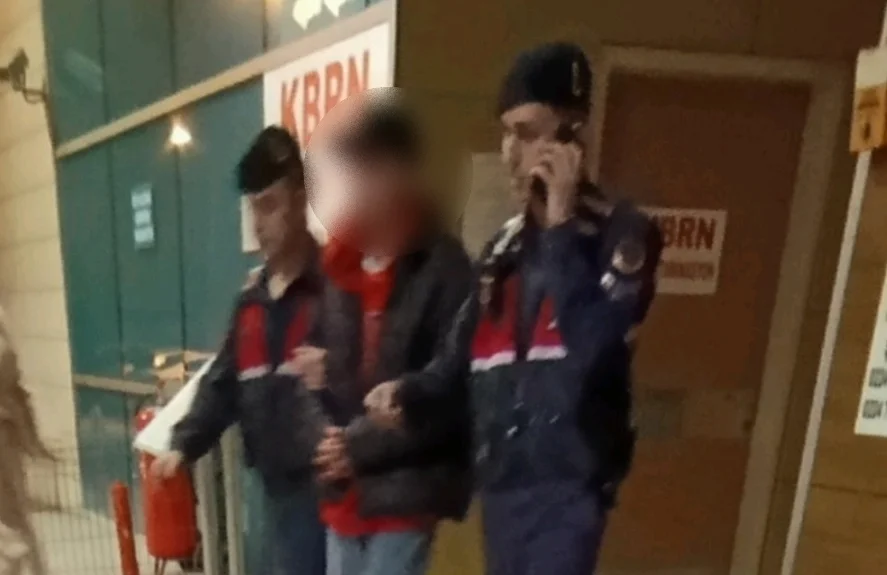 İnegöl'de kardeşinin ölümüne neden olan genci bıçakladı