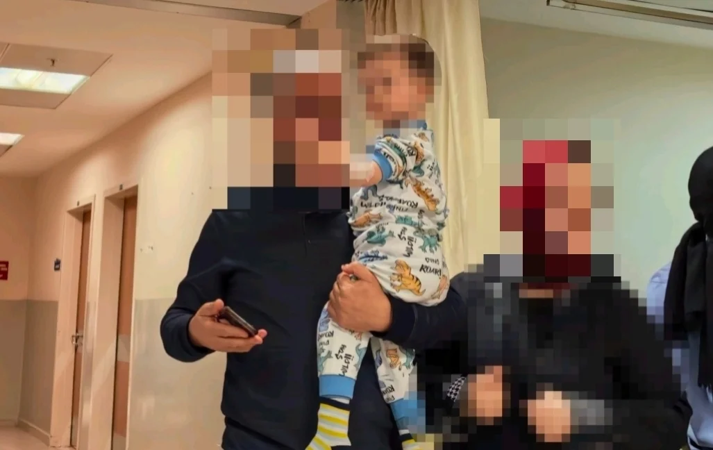 İnegöl'de 2 yaşındaki çocuk su zannederek tiner içti