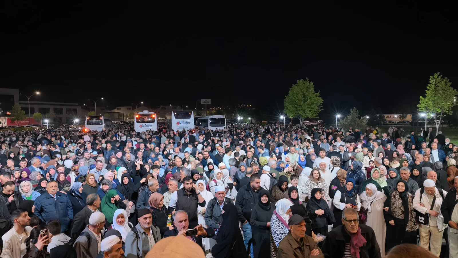 İnegöl'de hacı adayları dualarla uğurlandı