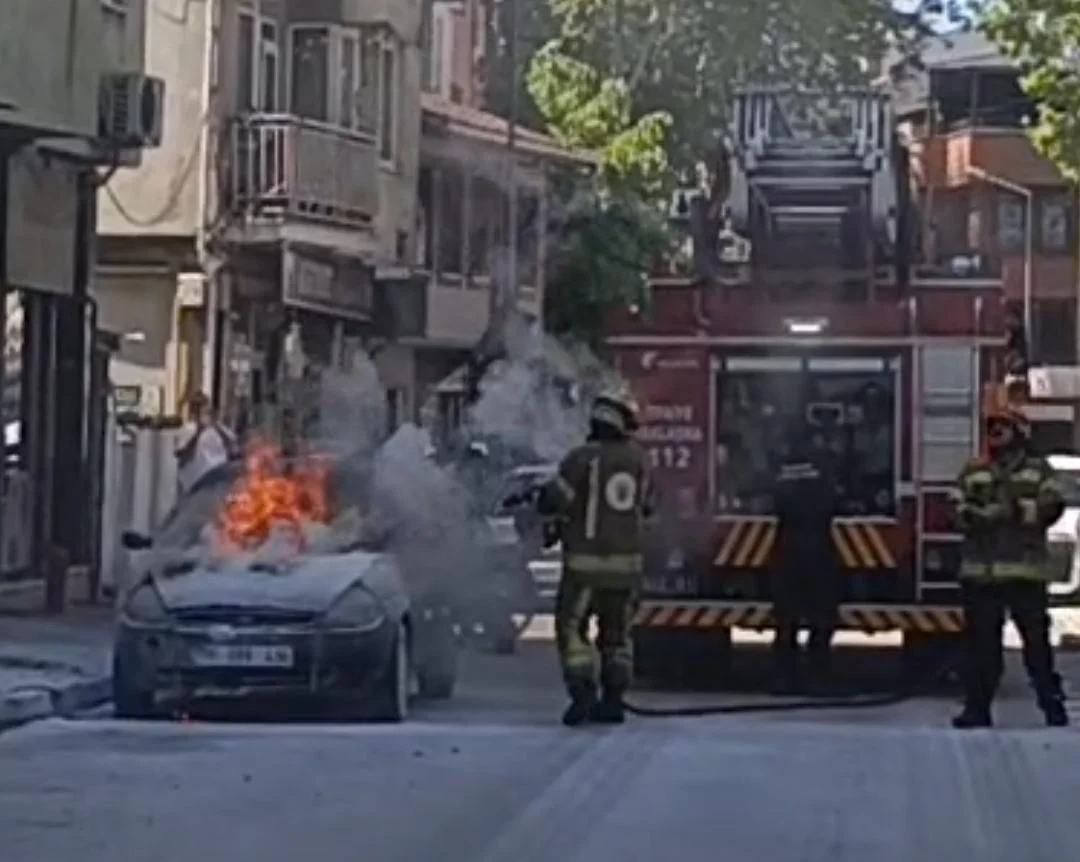 İnegöl'de otomobil alev alev yandı