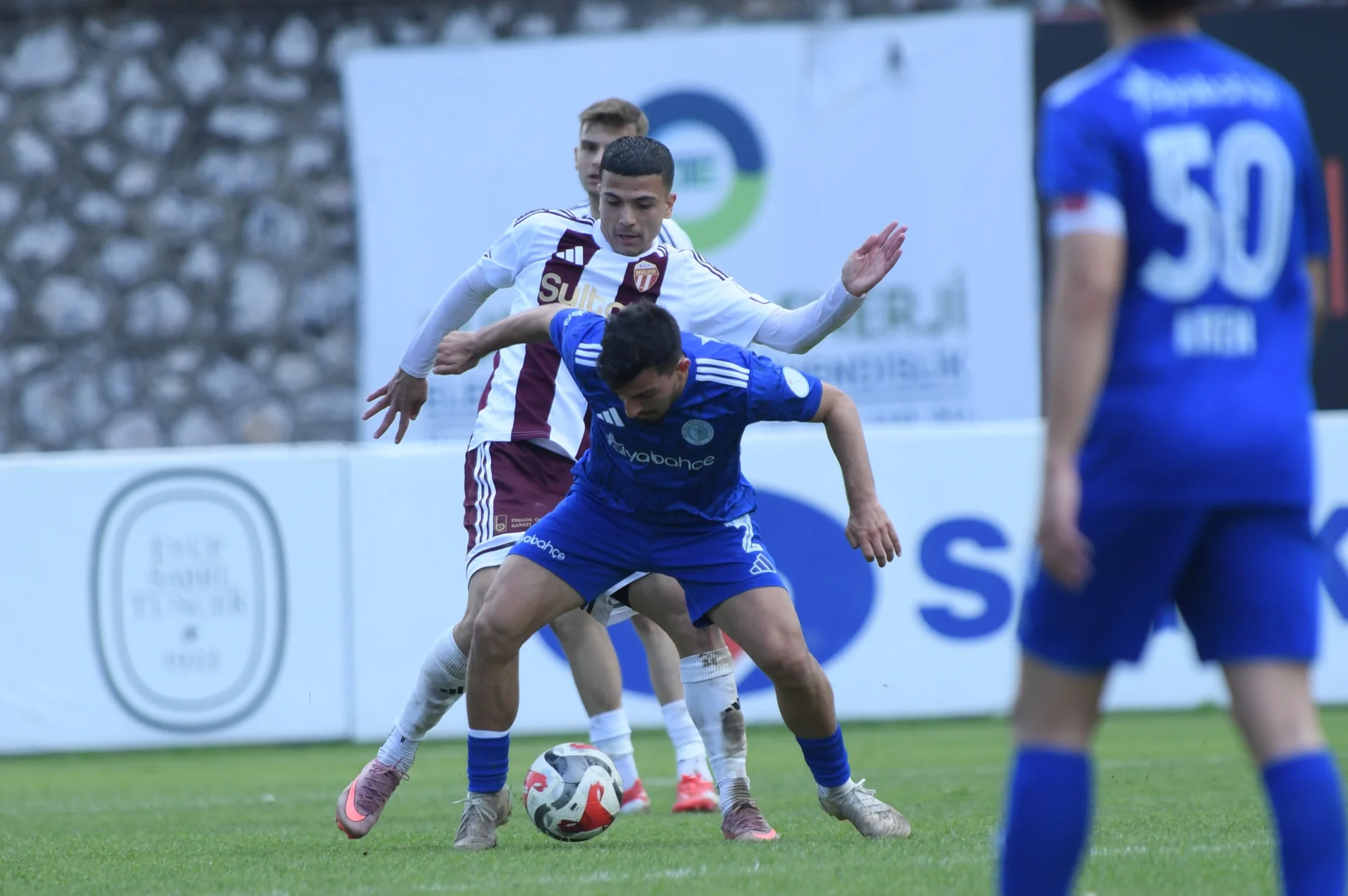 İnegölsporlu oyuncuya süperlig kancası