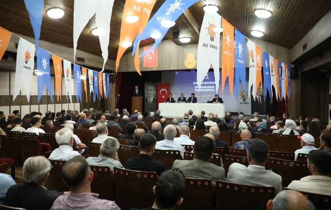 AK Parti İnegöl İlçe Teşkilatı bayramlaştı