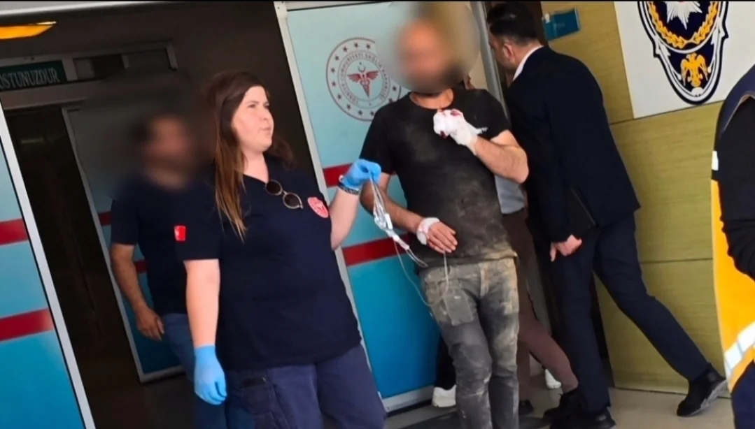 Elini makineye kaptıran işçinin parmağı koptu