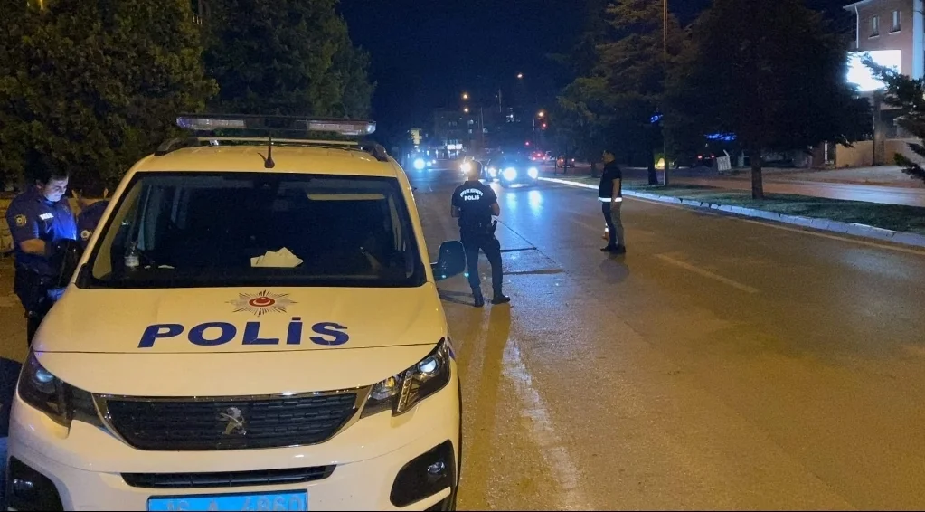 İnegöl'de giriş-çıkışlar tutuldu!