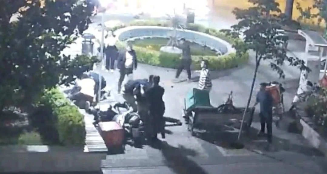 İnegöl'de gergin anlar! Sokakta başladı, hastanede devam etti!