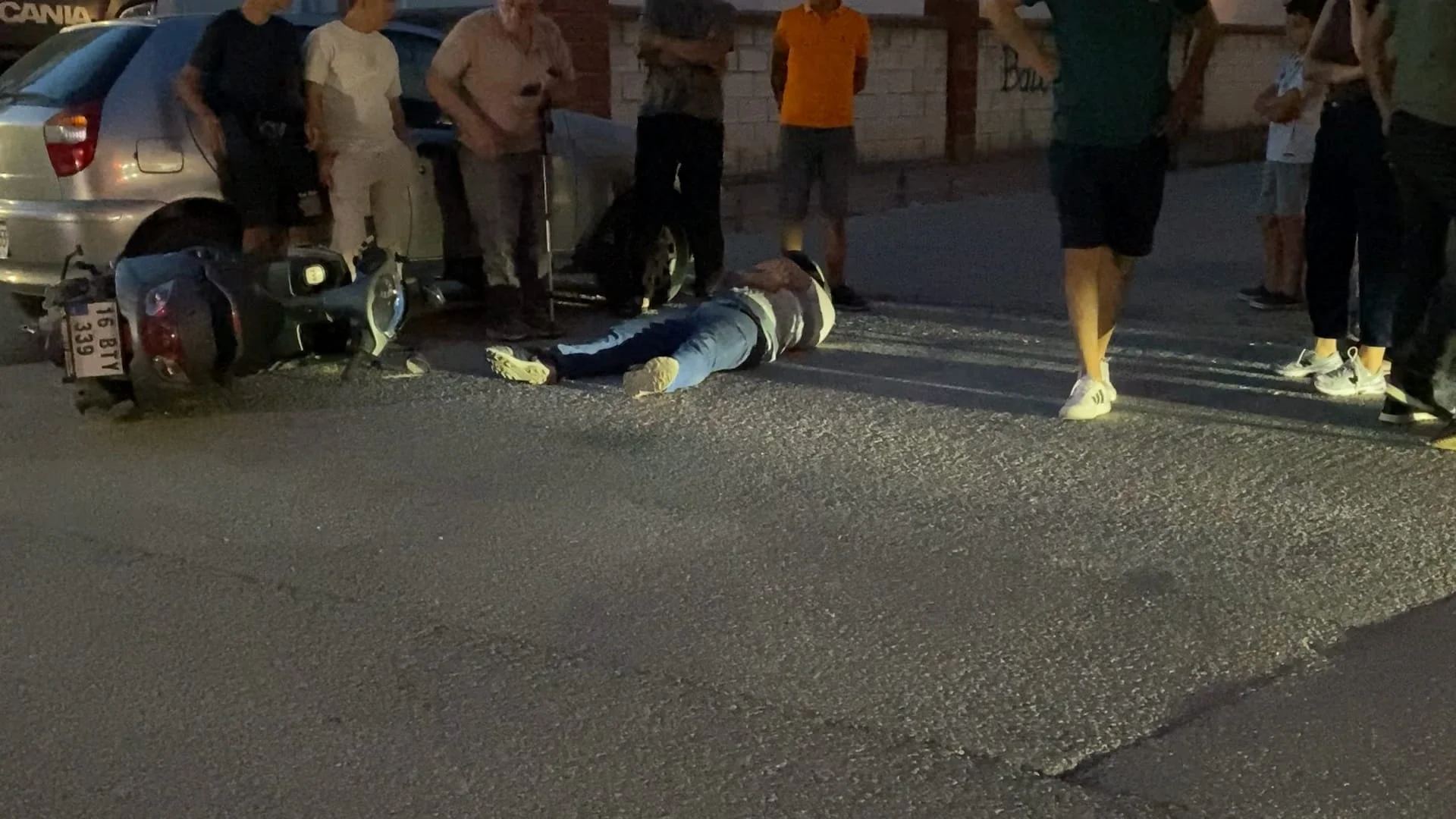 İnegöl'de trafik kazası: Motosiklet sürücüsü hastanelik oldu