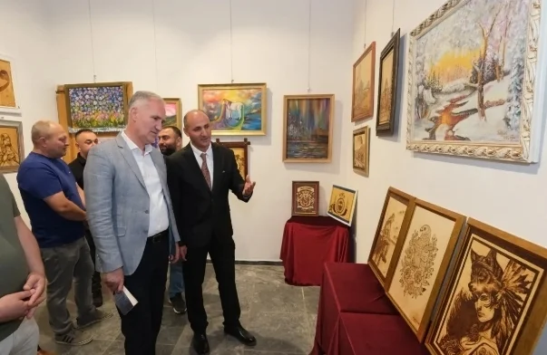 Yüksel Kılıçoğlu’nun Kişisel Resim Sergisi İnegöl Kent Müzesi’nde Açıldı