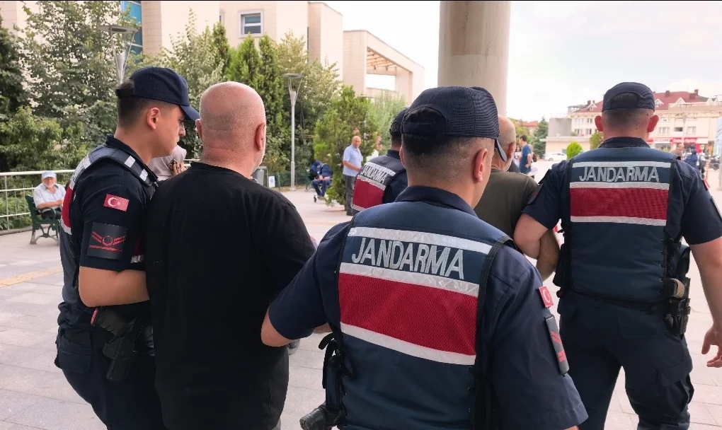 Yönetmen Ezel Akay adliyeye sevk edildi!