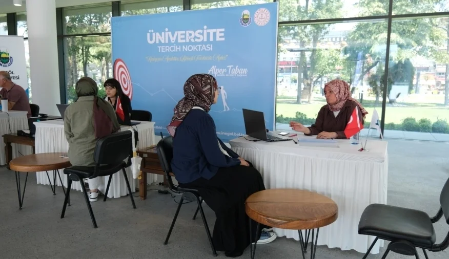 İnegöl Belediyesi’nden Öğrencilere Ücretsiz Yks Tercih Danışmanlığı
