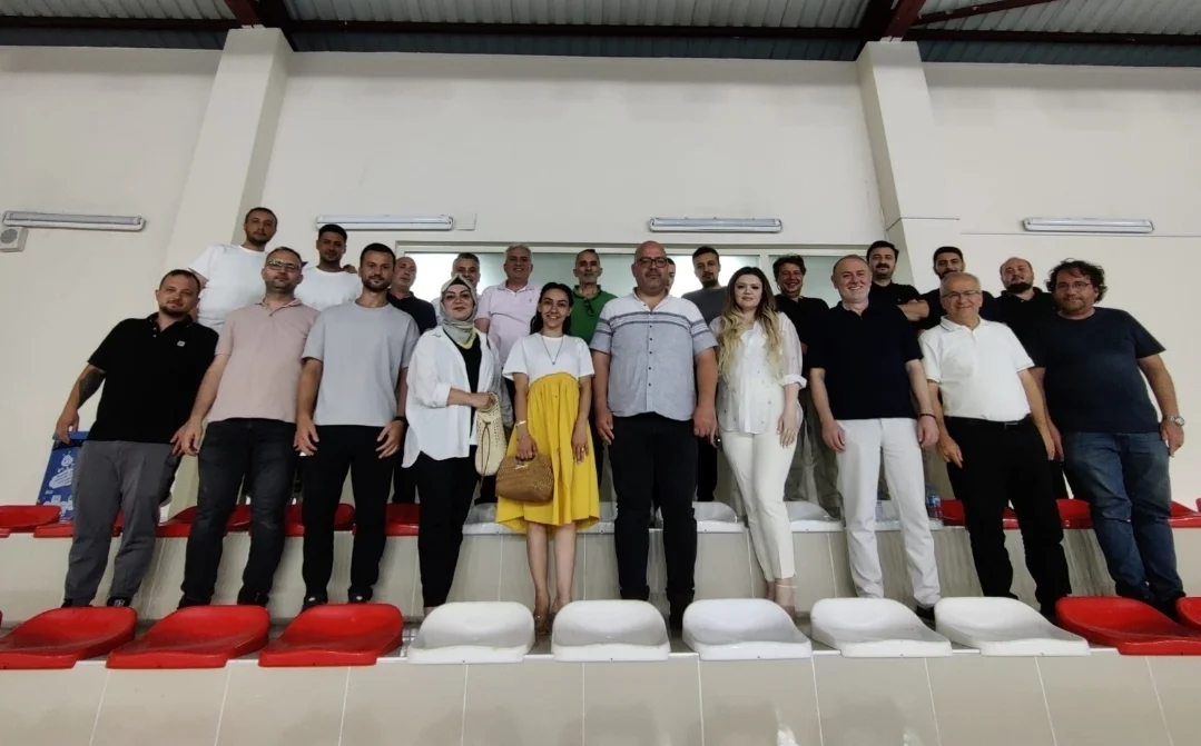 Orhaniye Voleybol'da Görev Dağılımı Yapıldı