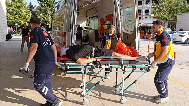 İnegöl'de takla atan otomobil karşı şeride geçti! İnegöl'de takla atan otomobil karşı şeride geçti!