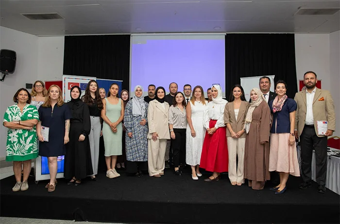 Büyükşehir'den genç kadınlara dijital ticaret desteği