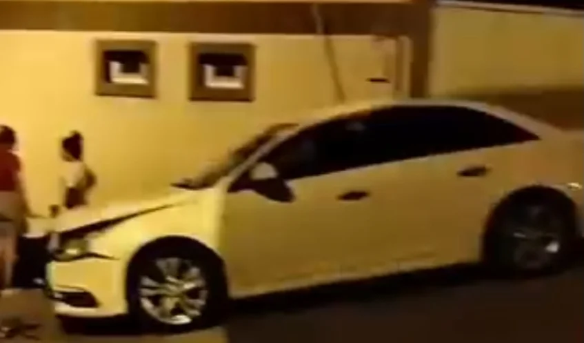 Kafa kafaya çarpıştılar!