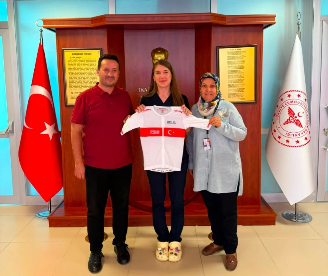 Türkiye Şampiyonu Hemşire İtalya’da Bayrağımızı Dalgalandıracak Türkiye Şampiyonu Hemşire İtalya’da Bayrağımızı Dalgalandıracak