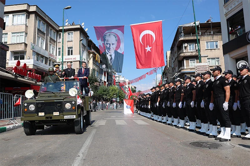 Bursa'da Zafer Bayramı coşkusu
