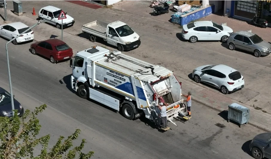 Elektrikli Çöp Kamyonu İnegöl Sokaklarında Test Edildi