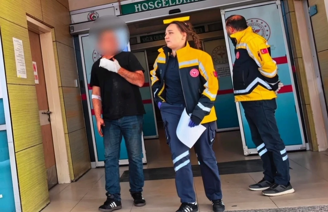 Elini makineye kaptırdı!