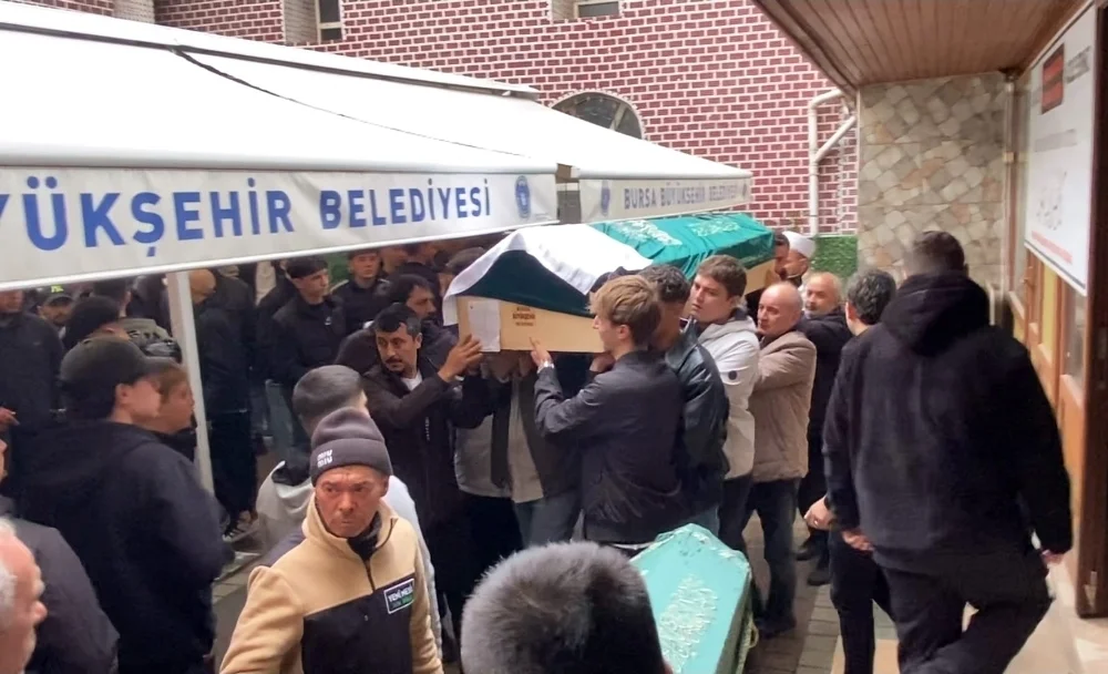 Emre Acar gözyaşları arasında son yolculuğuna uğurlandı