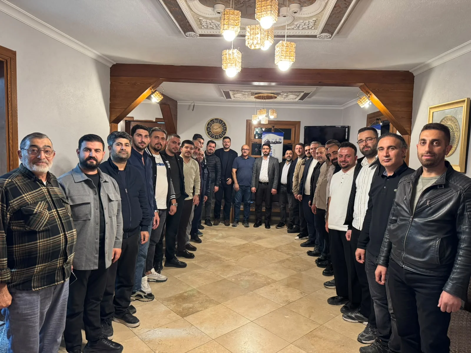 Erzurumlular Derneği’nde yeni yönetim belli oldu