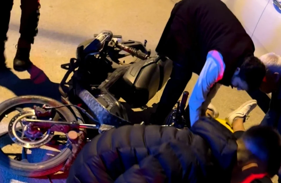 Motosiklet sürücüsü hastanelik oldu!