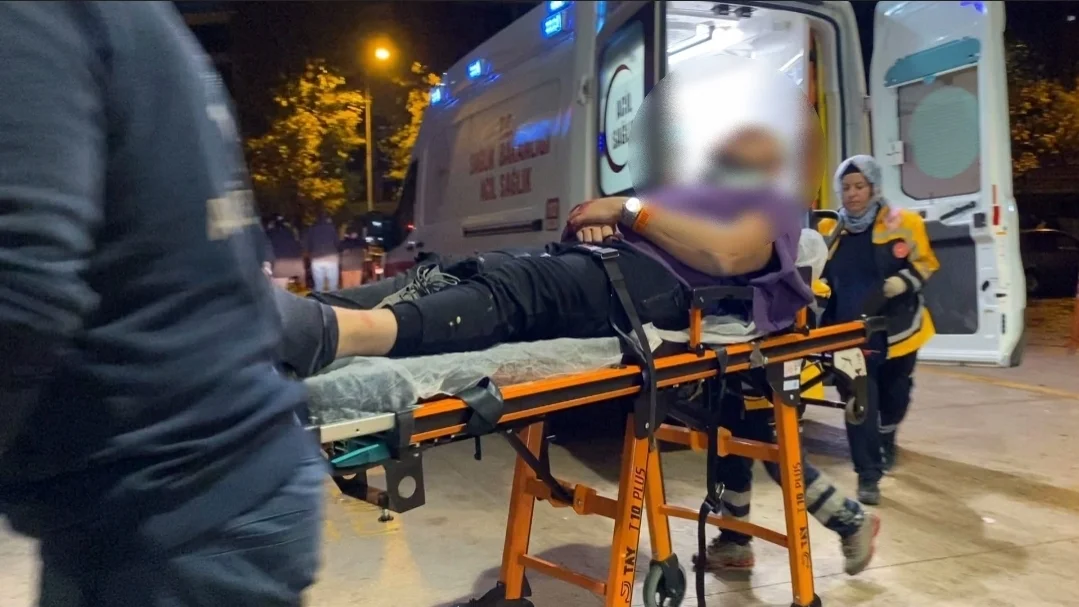 İnegöl’de Kontrolden Çıkan Otomobil Devrildi İnegöl’de Kontrolden Çıkan Otomobil Devrildi